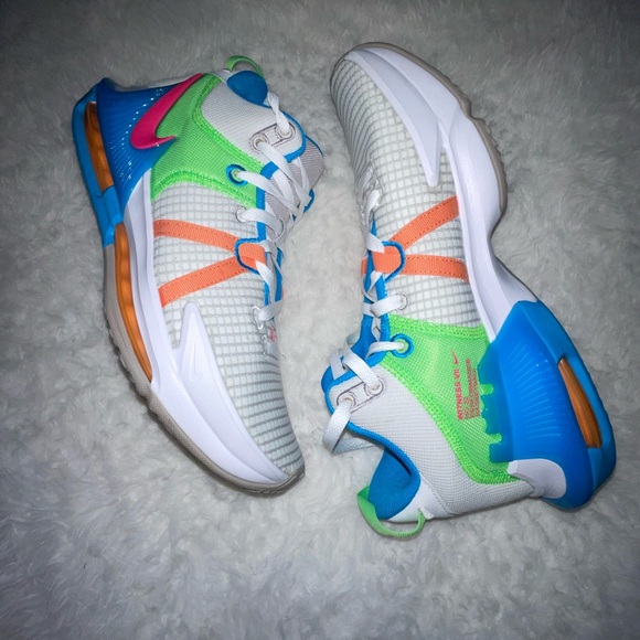 Men’s size 10 le Bron witness 7 dog grey multi colour - Picture 5 of 8